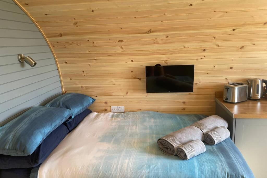 Sea Breeze Pod Apartment Форт Уилям Екстериор снимка